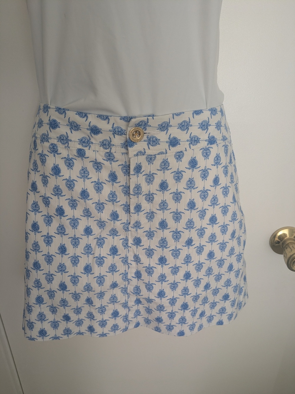 Lilly Pulitzer White Skort with Blue Sea Turtle Print Size 8 Beach Cottagecore